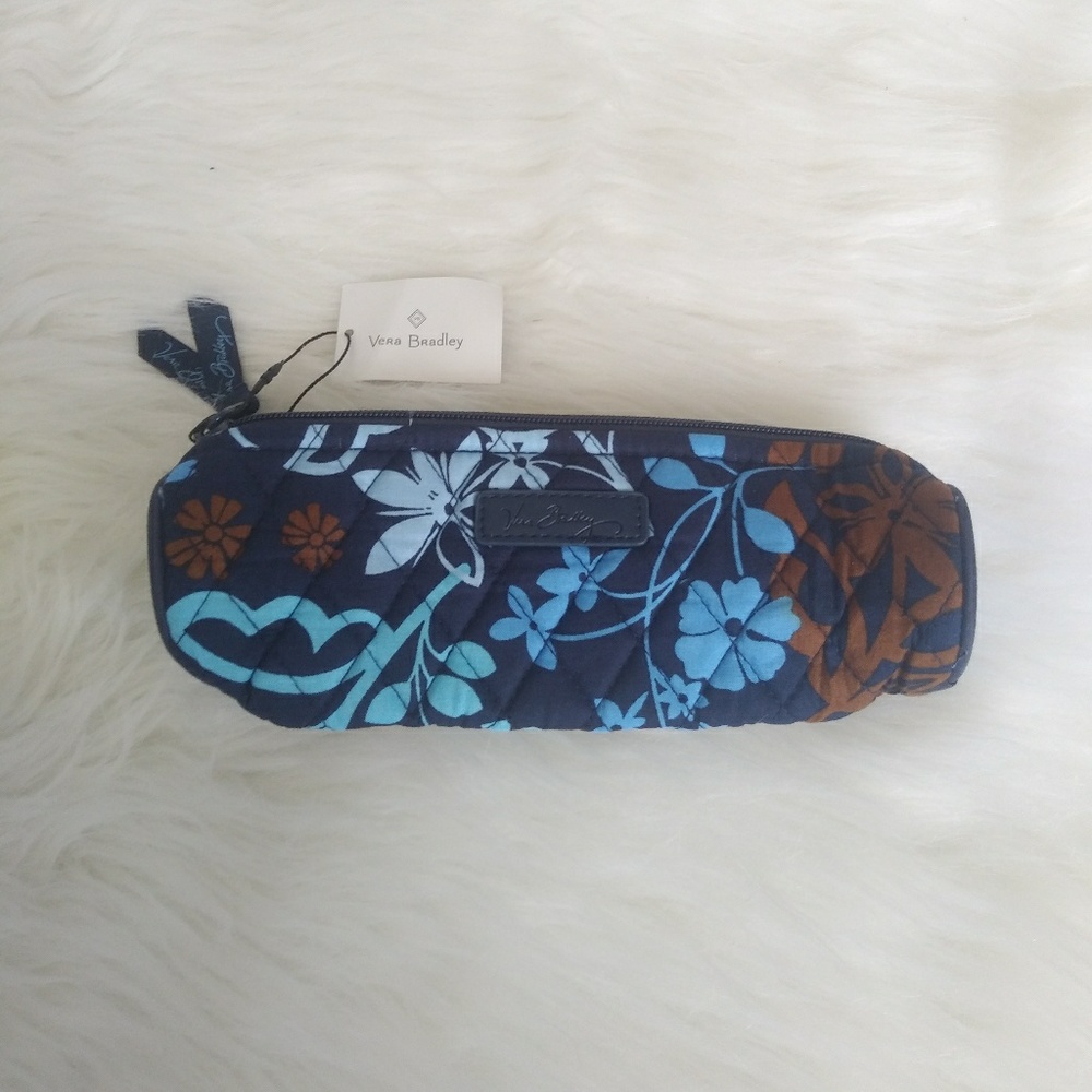 Vera Bradley "On A Roll Case"